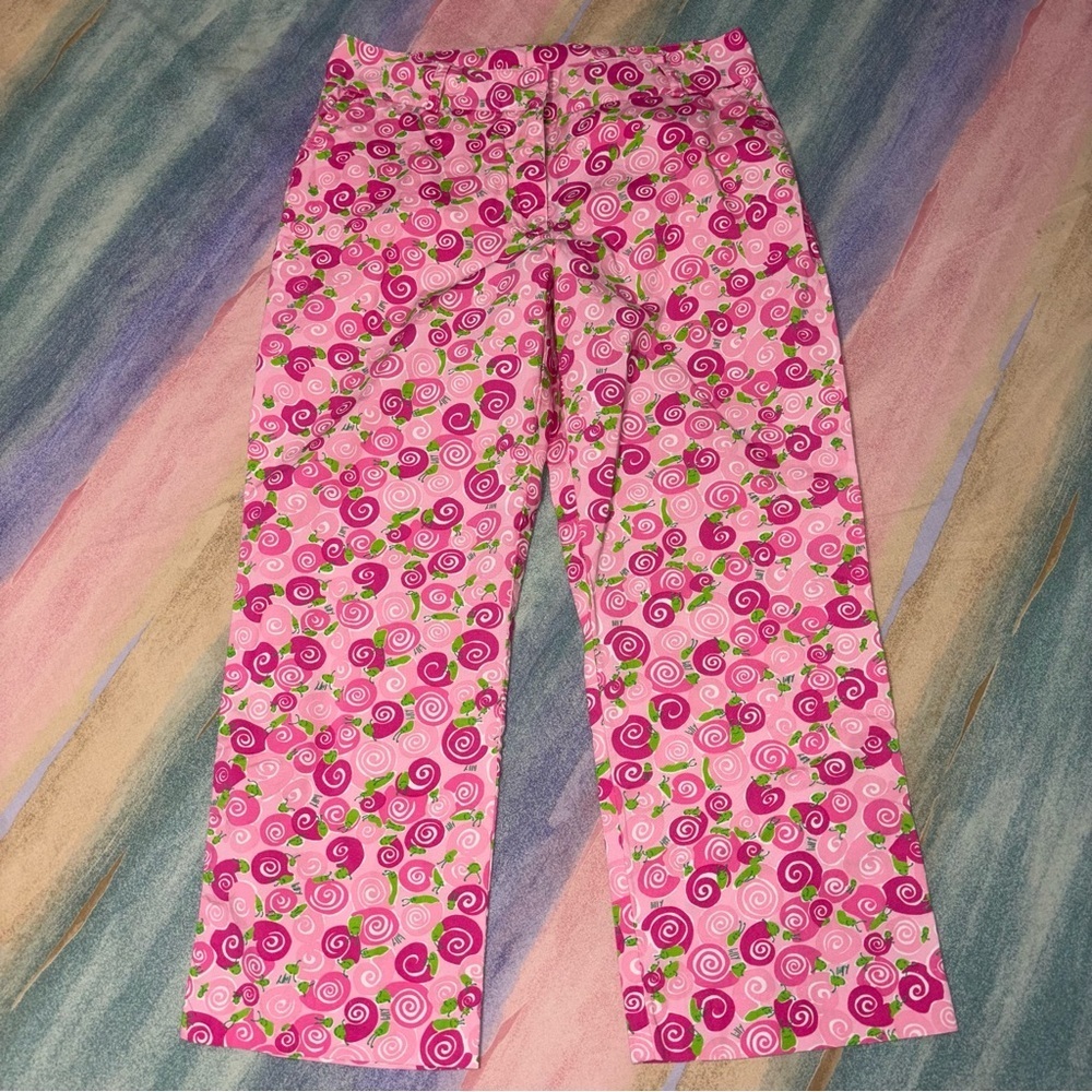 LILLY PULITZER Pink All Over Snail Printed Cropped Pants Capris Women’s size 4
